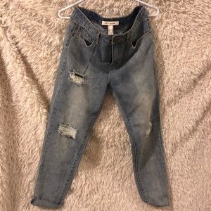 Distressed Boyfriend Jeans